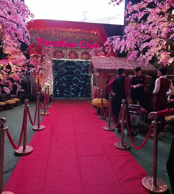 Paradise Club 2