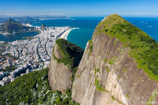 Morro Dois Irmãos