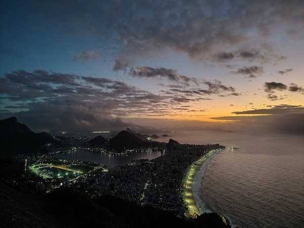 Morro Dois Irmãos 4