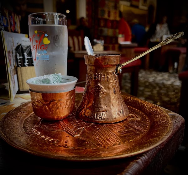 Caffe Divan 3