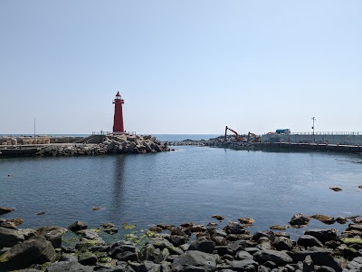 Cheongsapo Twin Lighthouse
