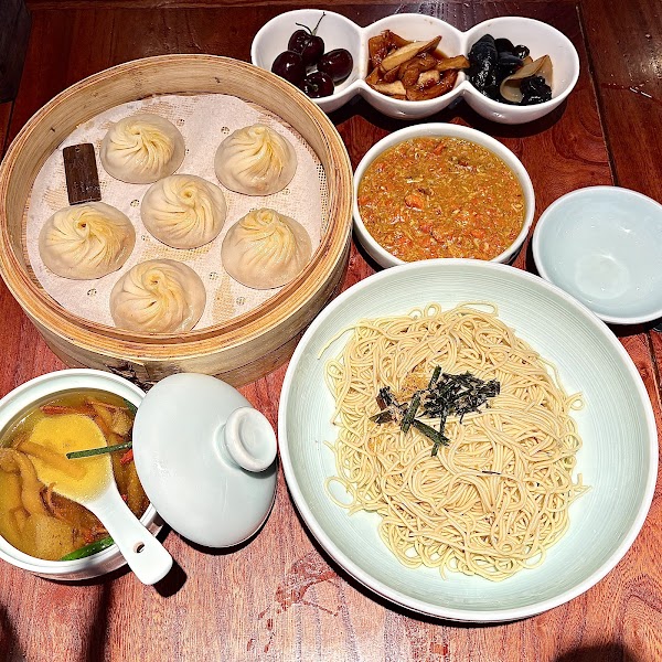 Yuxing Ji Noodle Restaurant (People's Square Branch) 3