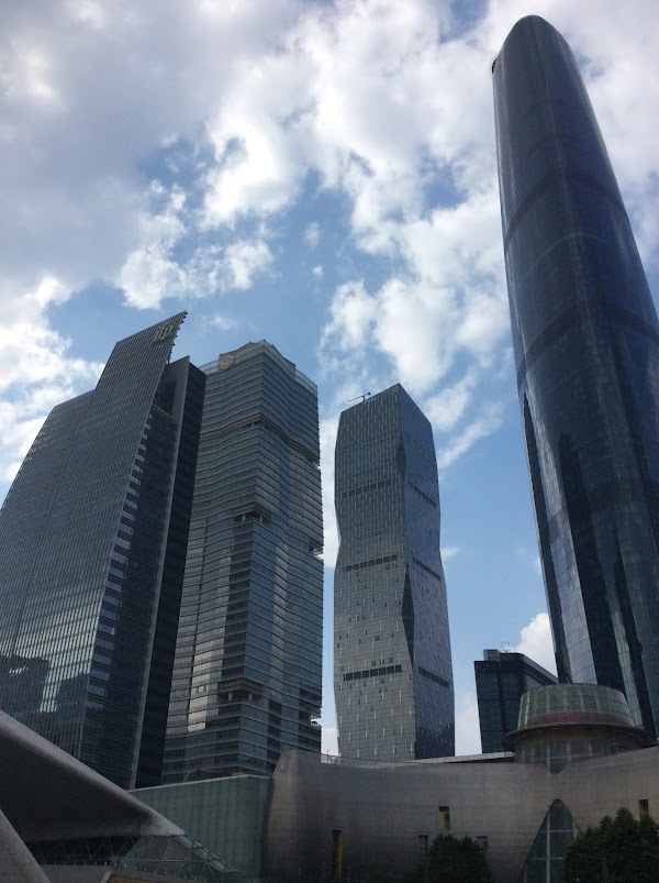 维家思广场 2