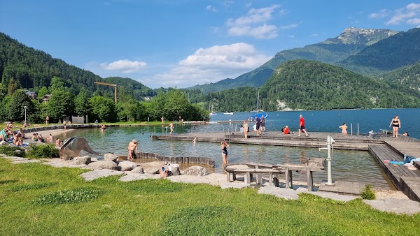 Austria 🇦🇹 4