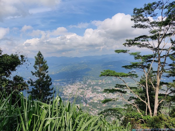 Ambuluwawa Tower 4