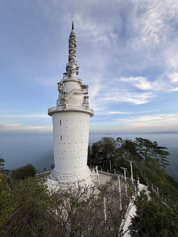 Ambuluwawa Tower 3