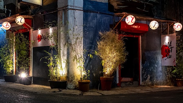 Makutsu - Japanese & Asian Bar 4