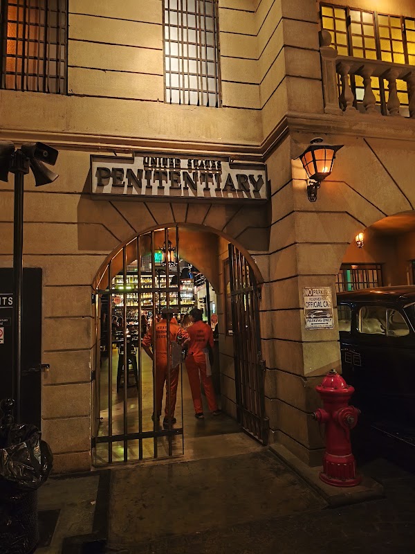 The Hole Bar - Alcatraz Speakeasy Hidden Bar 2
