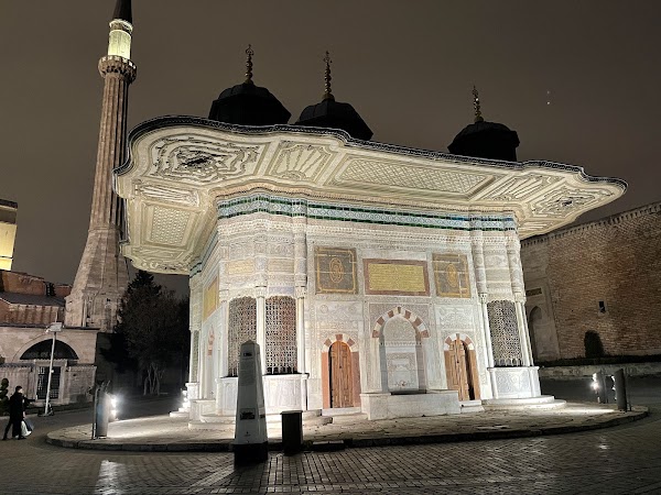 Fountain Sultan Ahmed III 2