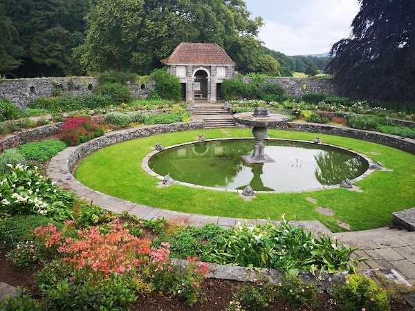 Heywood Gardens (Designed by Lutyens) 1