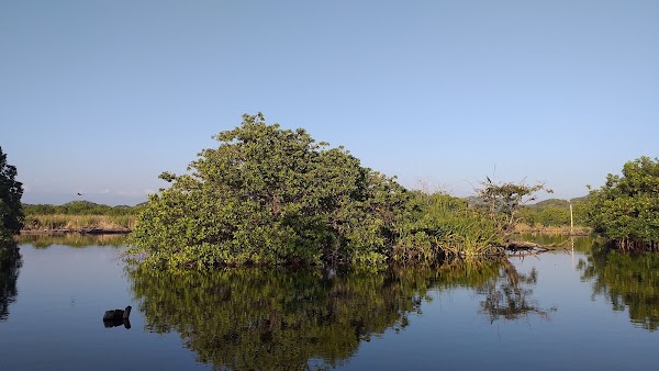 Laguna Ventanilla 4