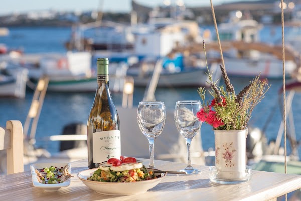 Markakis Restaurant - Piso Livadi Paros 5