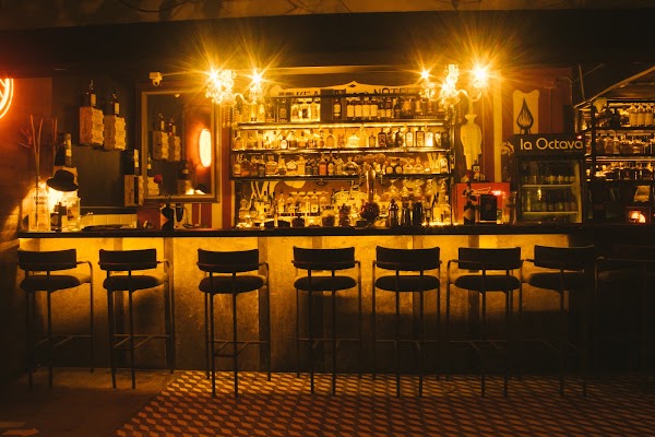 La Octava Bar 1