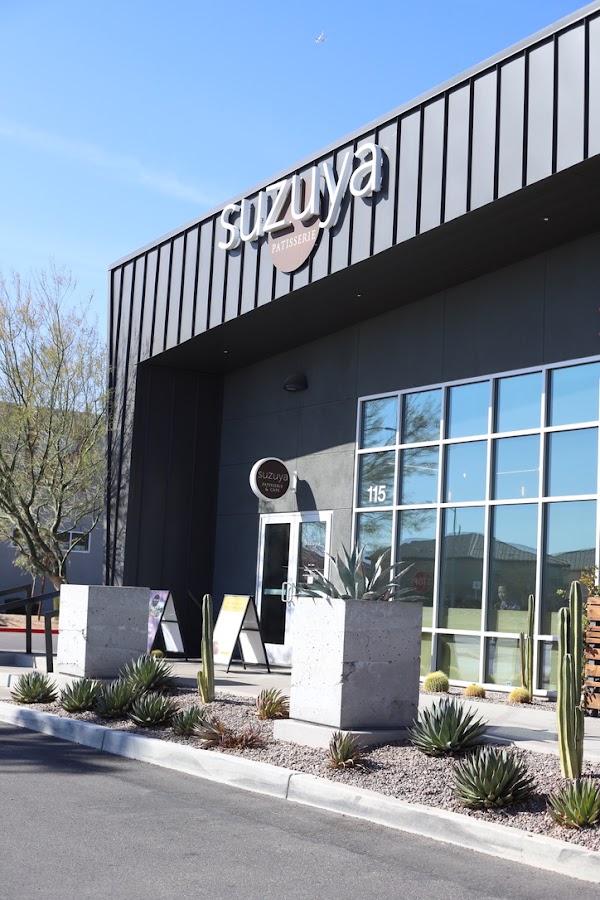 Suzuya Patisserie & Cafe 1