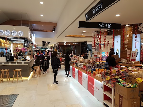New World Dawan Department Store 5