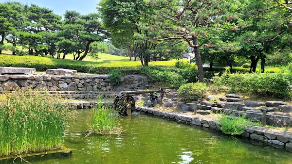 Namsangol Park 4