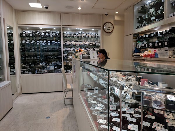 Lucky Camera Shop 5