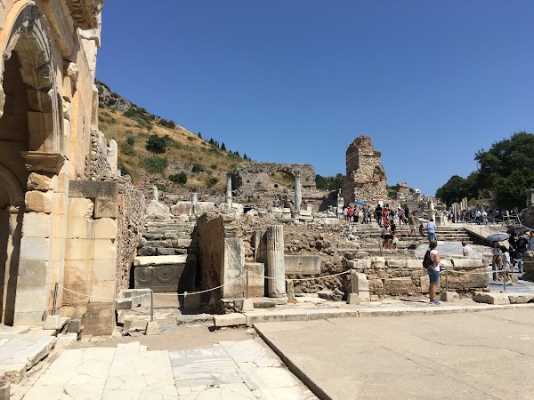 Temple of Hadrian 4