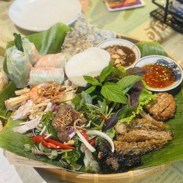Di Mai Vietnamese Restaurant 3