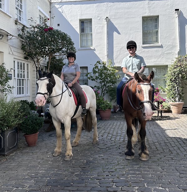 Hyde Park Stables - Horse Riding Central London 5
