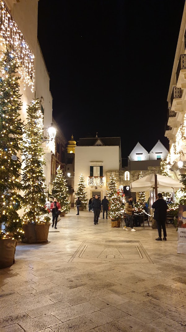 Piazza Vittorio Emanuele II 3