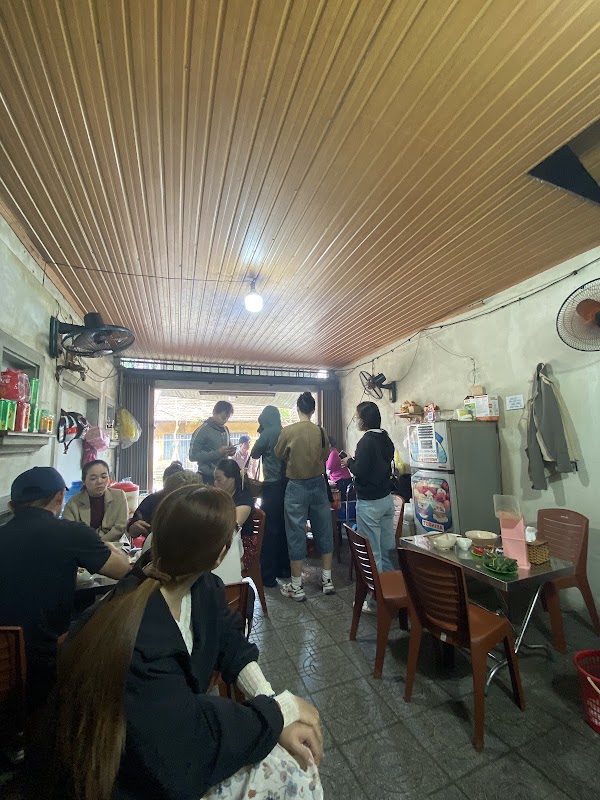 Hạnh - Bún Thịt Nướng 4