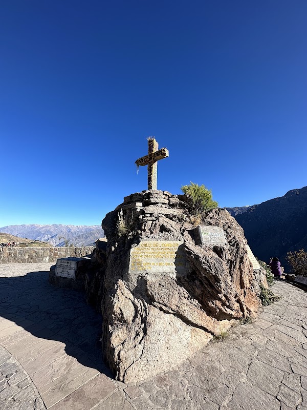 Mirador Cruz del Cóndor 2