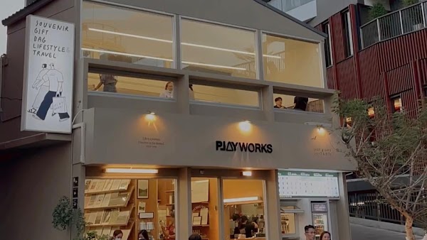 PLAYWORKS SHOP&CAFE