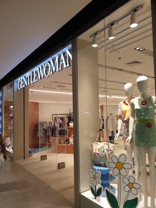 GENTLEWOMAN Flagship Store Siam Square