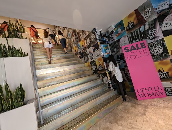 GENTLEWOMAN Flagship Store Siam Square 3