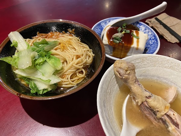 水云濮花椒麻辣麵中山店-茶葉禮盒/林森北路/素食/中山區美食推薦/古樹普洱茶/黑茶/捷運雙連站中山站美食 4