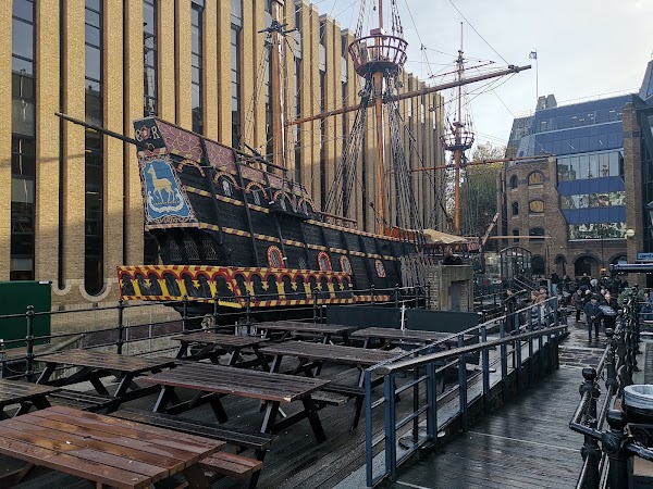The Golden Hinde 4
