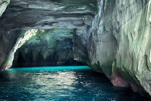 Dougashima Sea Cave Skylight 5