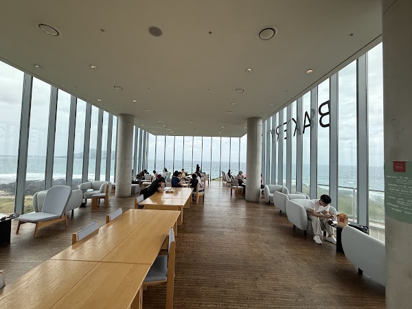 Floyeast Bakery Cafe 1