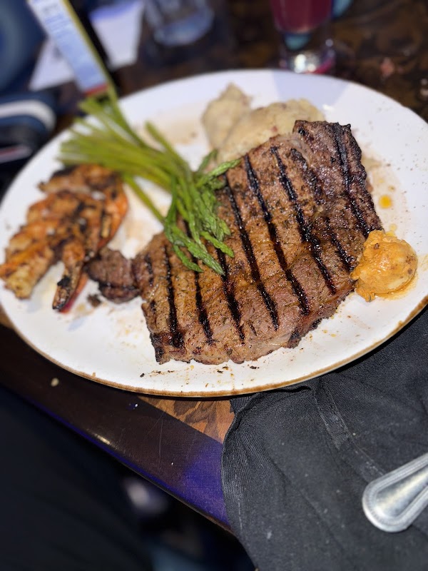 Aquarium Restaurant 4