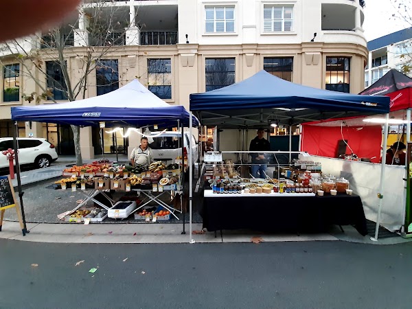 Emerald Lakes Market