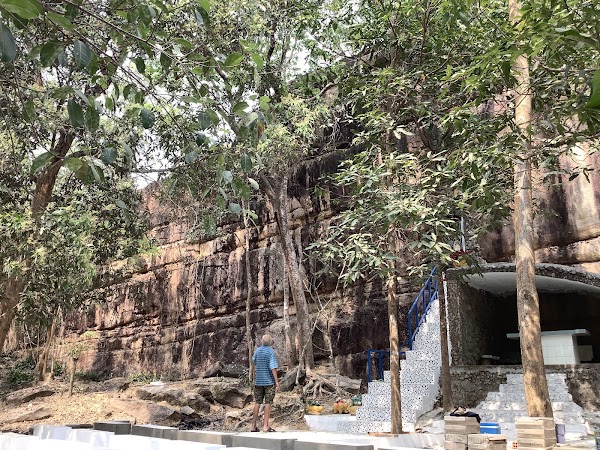 The Giant Wall
