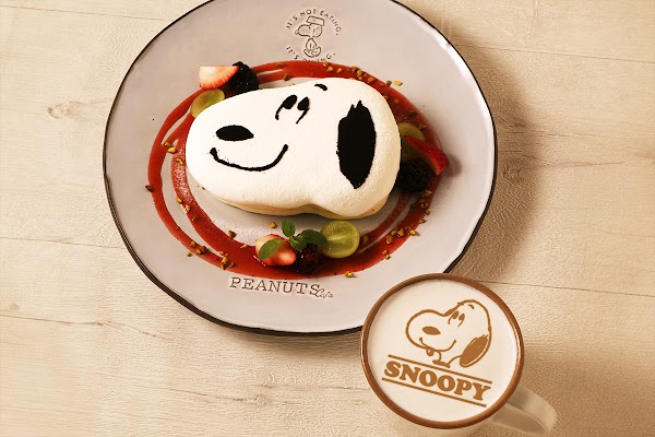 PEANUTS Cafe SUNNY SIDE kitchen 4