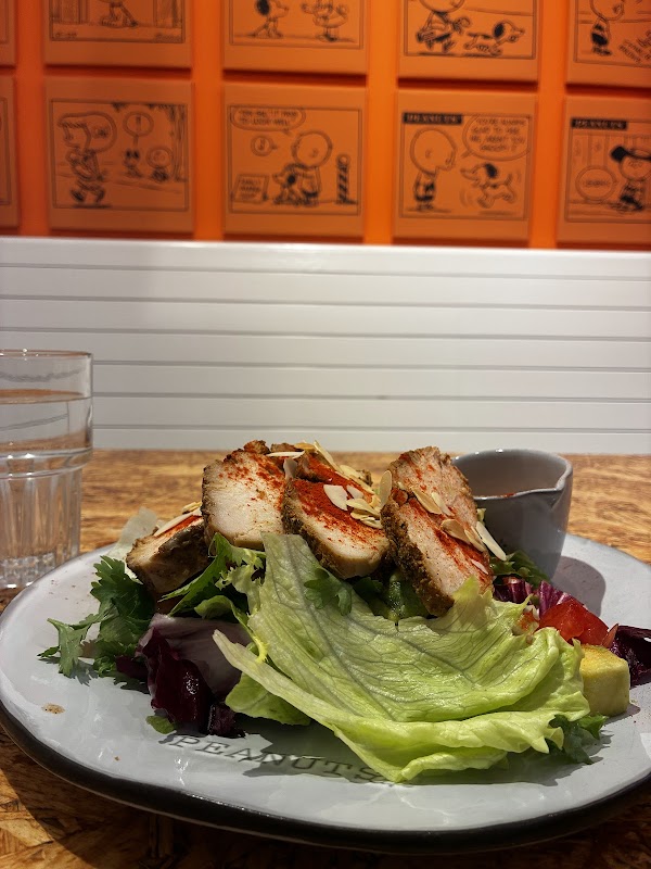 PEANUTS Cafe SUNNY SIDE kitchen 2
