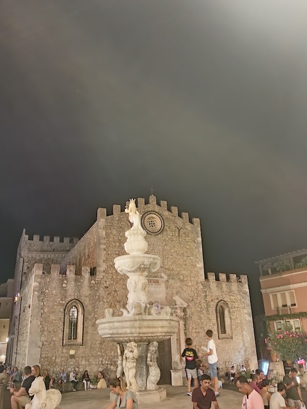 Piazza Duomo 5
