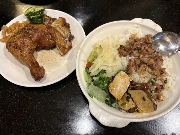 Dong Yi Pork Chop Main Store 3