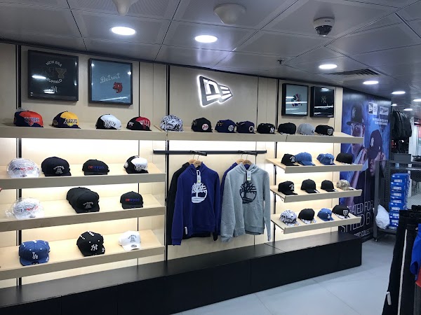 iSPORT OUTLET 黑沙環店 3