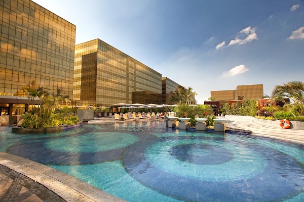 City of Dreams Manila - Luxury Hotel Resort & Casino in Metro Manila, Philippines