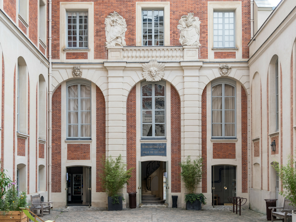 Library Choiseul 1
