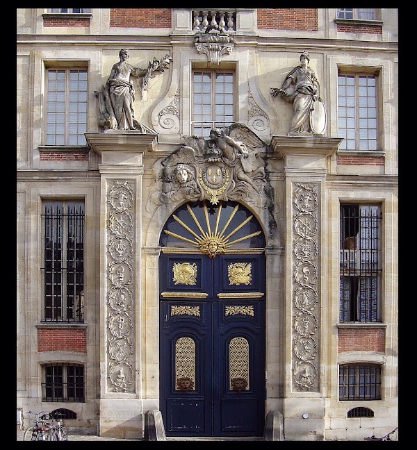 Library Choiseul 4