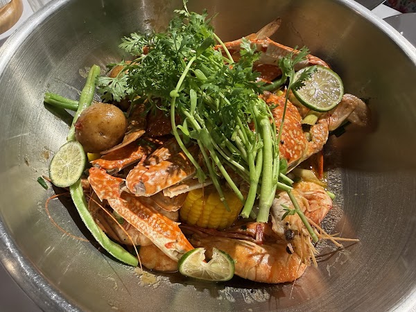Si’s Crab House 4