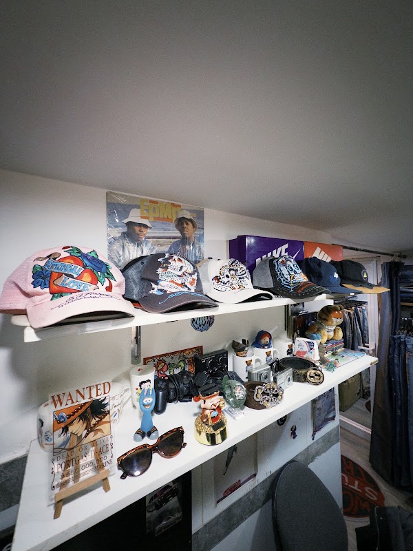 RMD VINTAGE CLOTHING DANANG 3