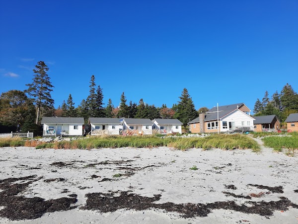 Hunts Point Beach Cottages 5