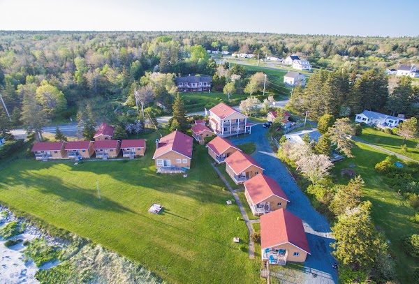 Hunts Point Beach Cottages 4