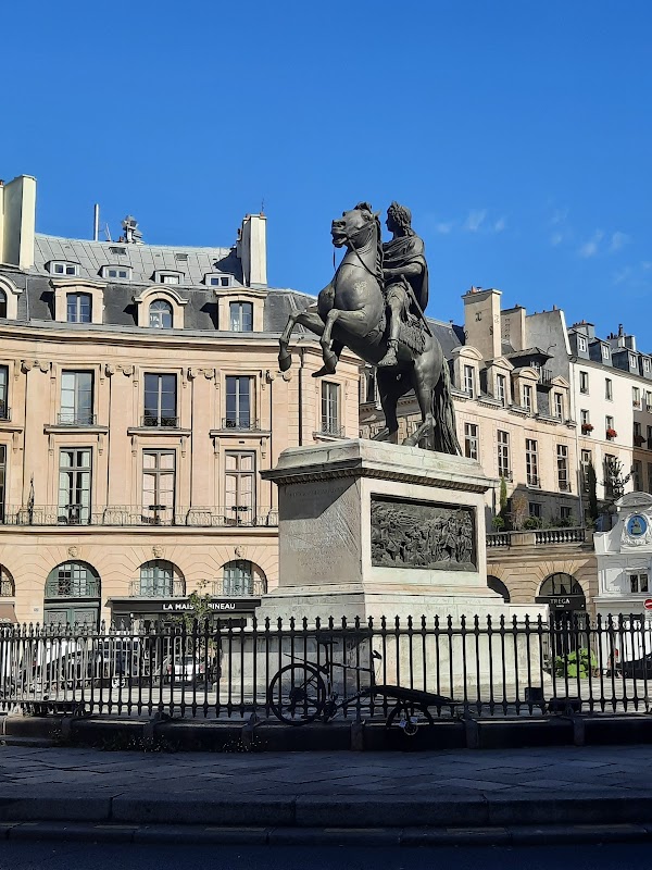 Paris 8